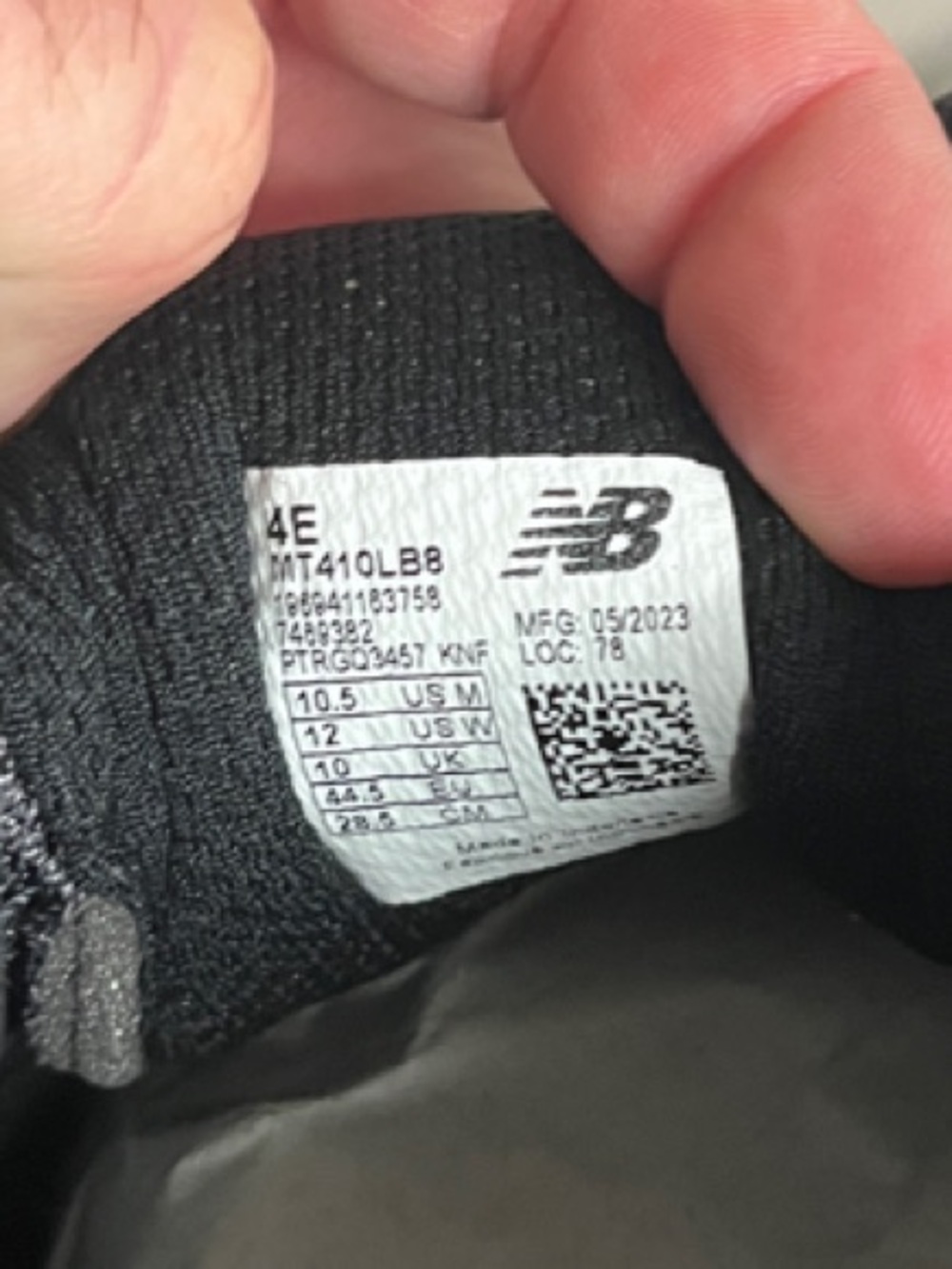 New Balance Men's Black and Gray Trail Sneakers - Picture 3 of 4